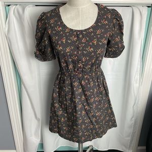 Chuti Puffed sleeve dress fits size Xs-S